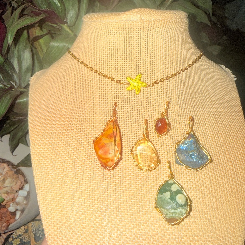 New pendants in show 😱